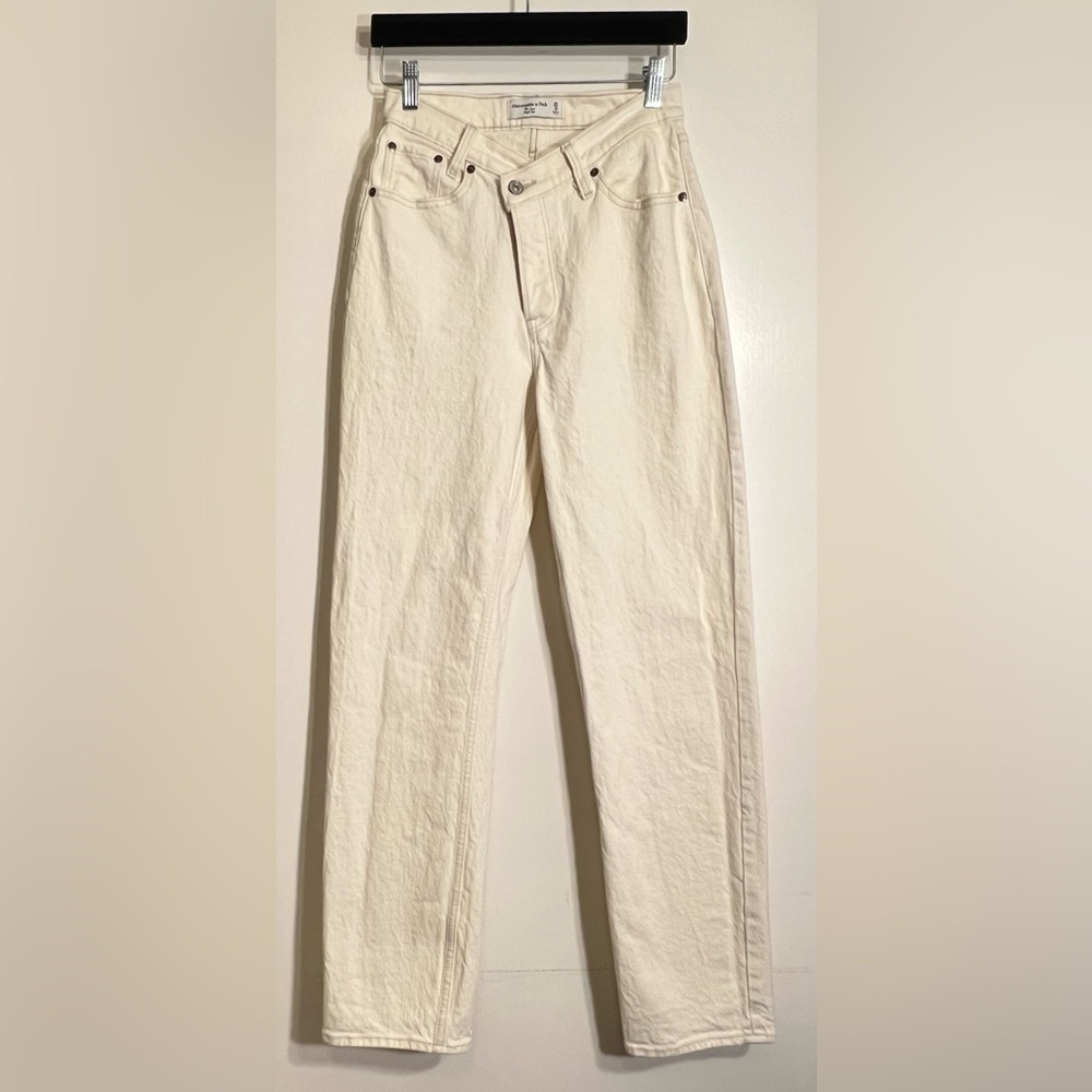 Abercrombie & Fitch The Dad High Rise Straight Leg Criss Cross Jeans in Ivory